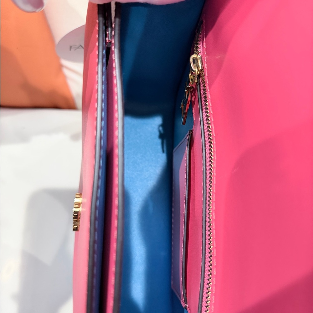 AUTHENTIC LOUISVUITON PONT 9 retail $4200 sale $1250 - Picture 16 of 16